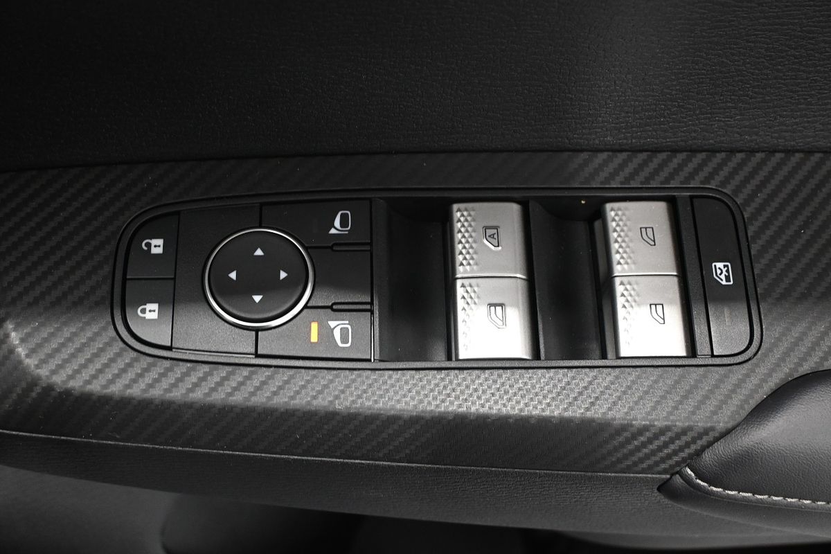 2024 Mitsubishi Outlander ES ZM