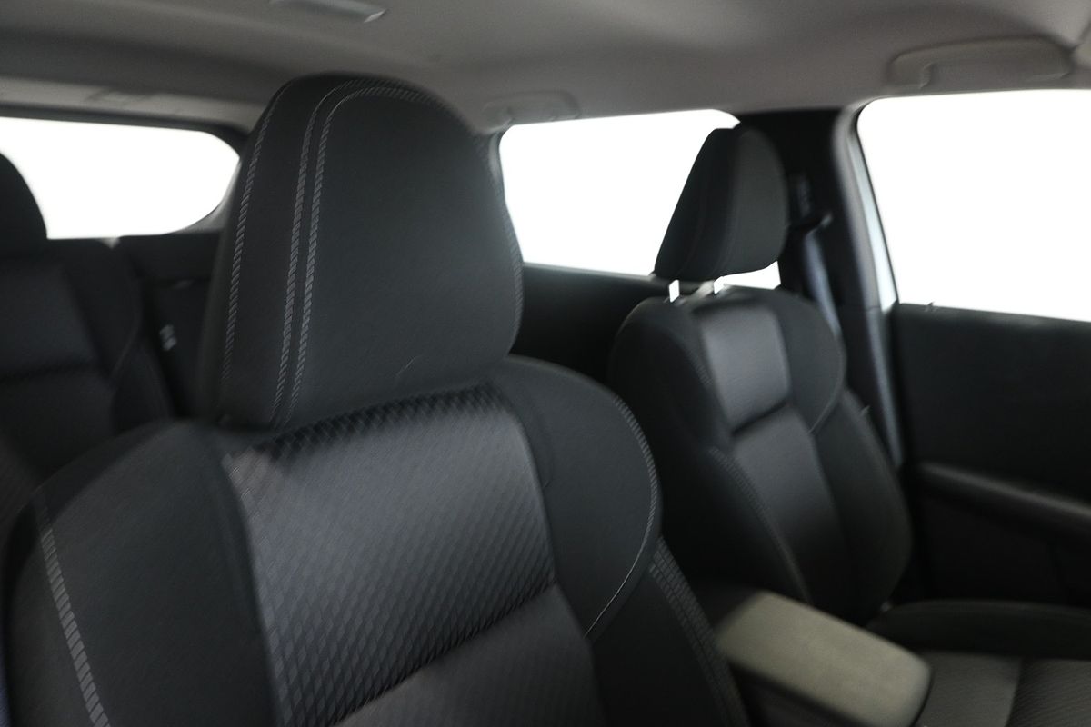 2024 Mitsubishi Outlander ES ZM
