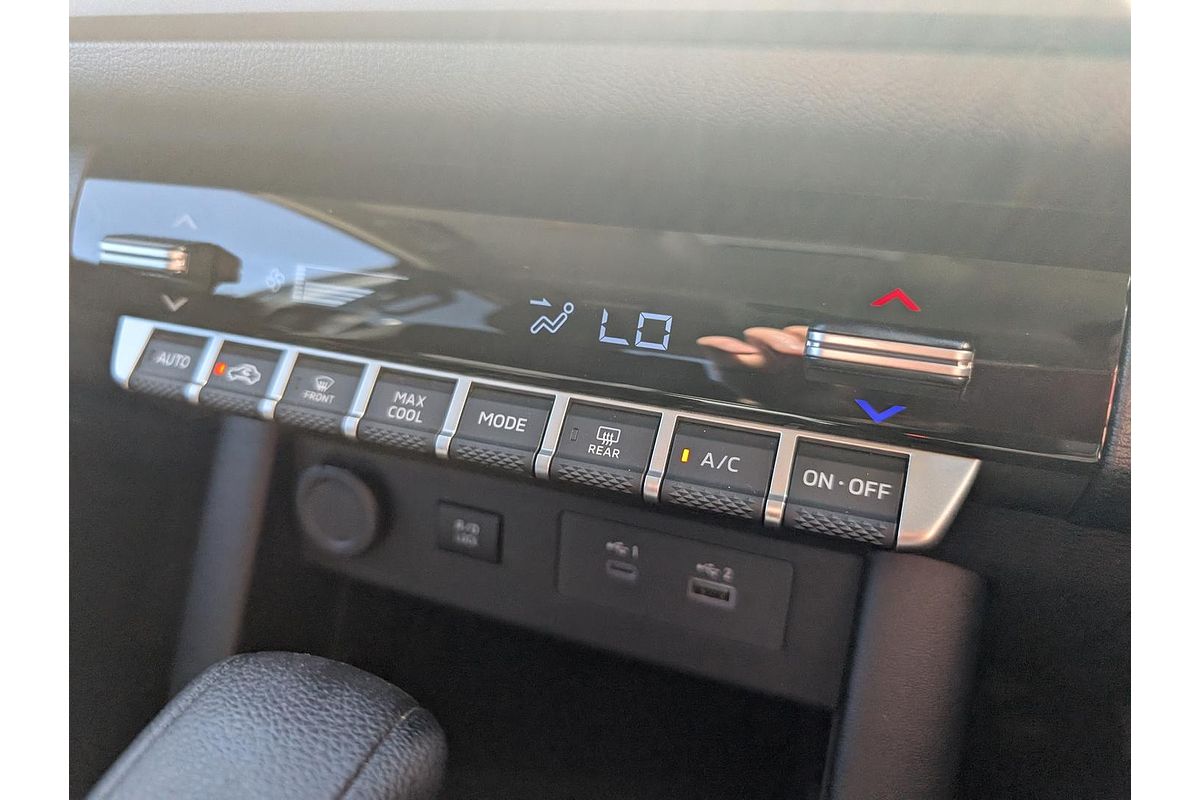 2024 Mitsubishi Triton GLX+ MV 4X4