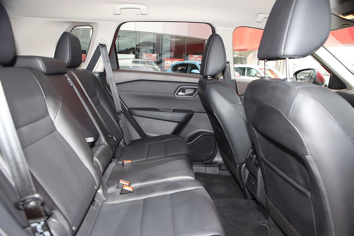 2023 Nissan X-TRAIL ST-L T33