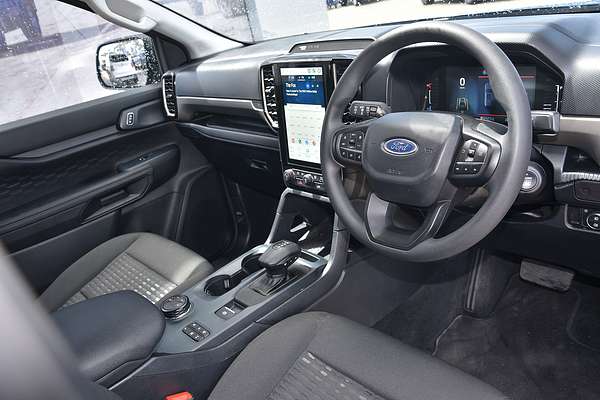 2023 Ford Everest Ambiente