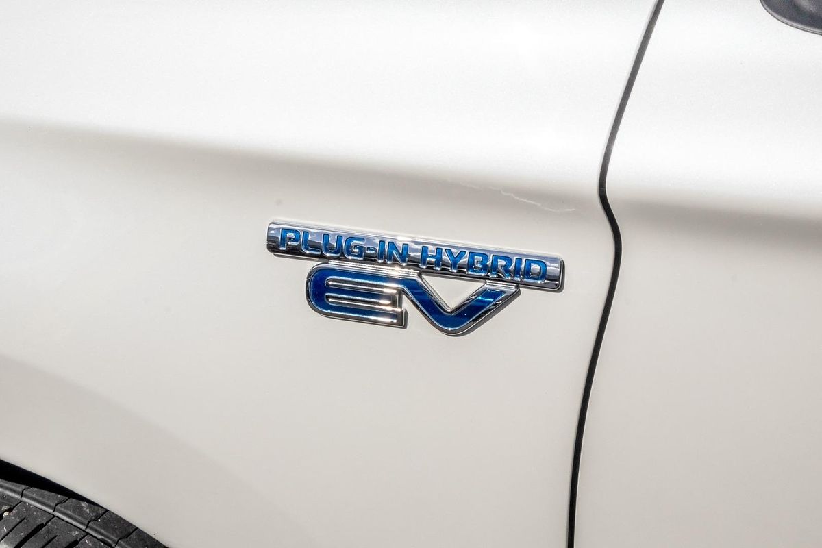 2019 Mitsubishi Outlander PHEV Exceed ZL