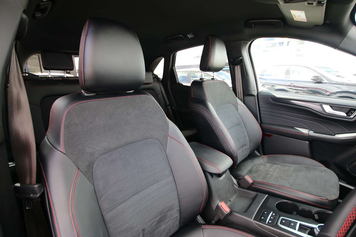 2022 Ford Escape ST-Line PHEV ZH