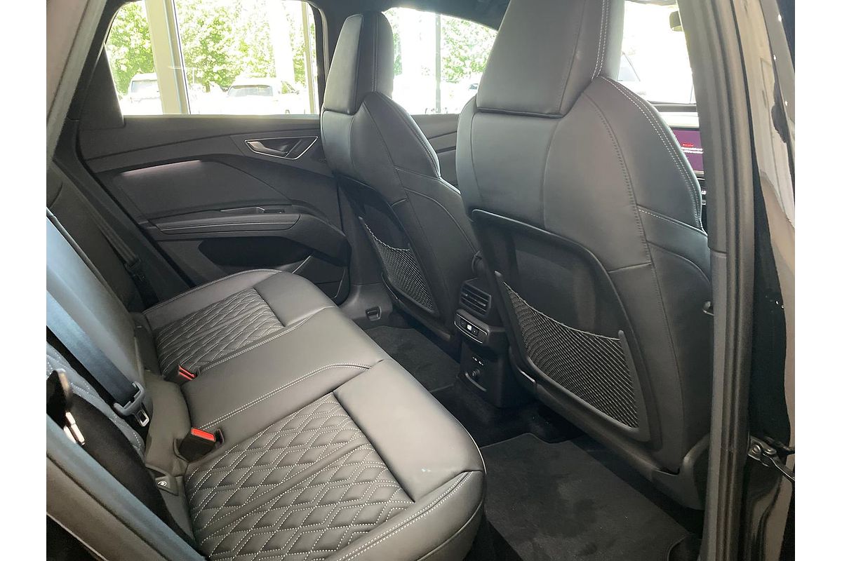 2024 Audi Q4 e-tron 55 F4