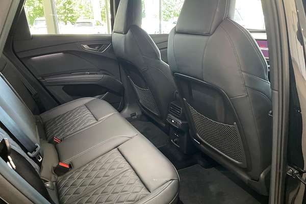 2024 Audi Q4 e-tron 55 F4