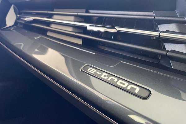 2024 Audi Q4 e-tron 55 F4