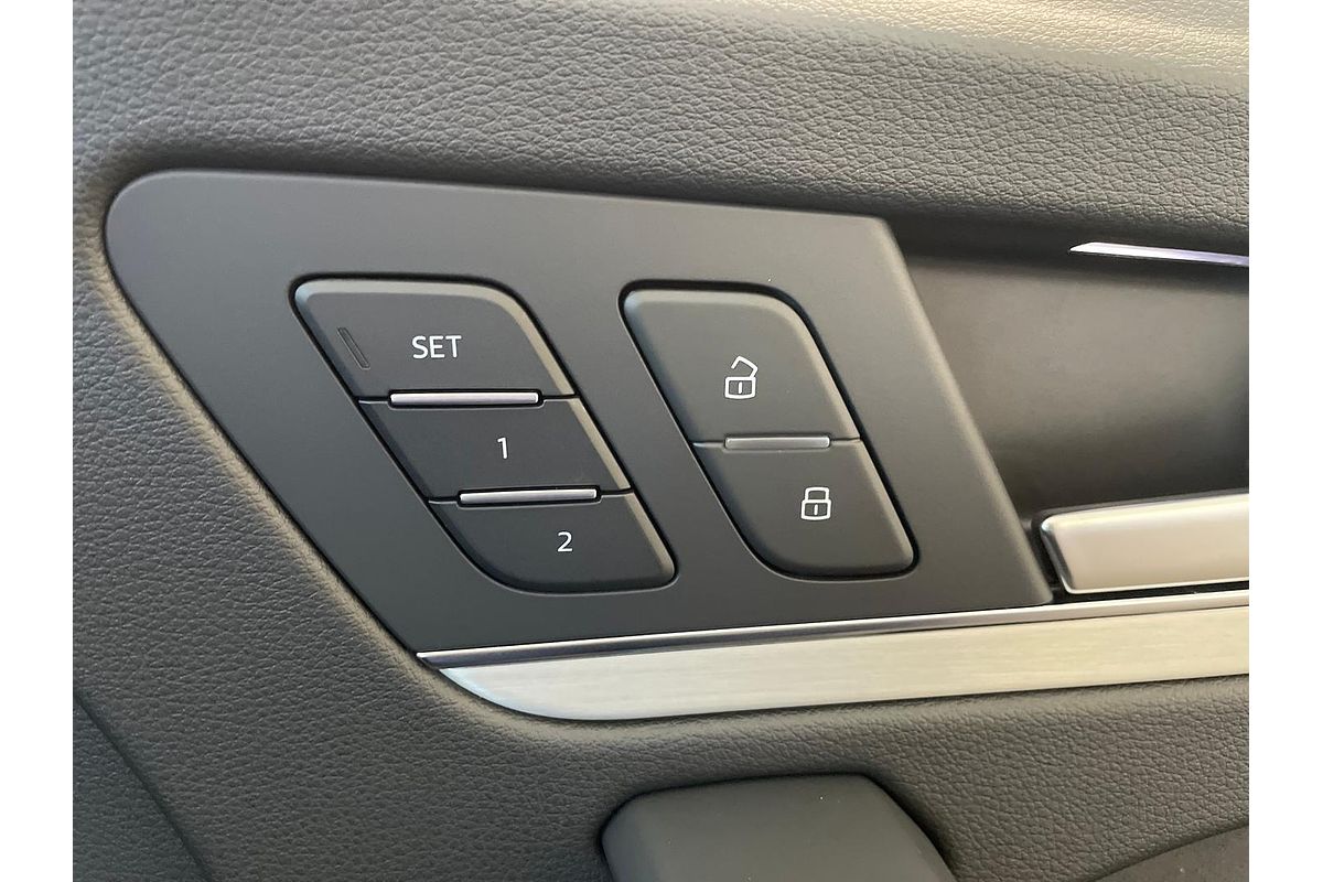 2025 Audi Q5 45 TFSI S Line FY