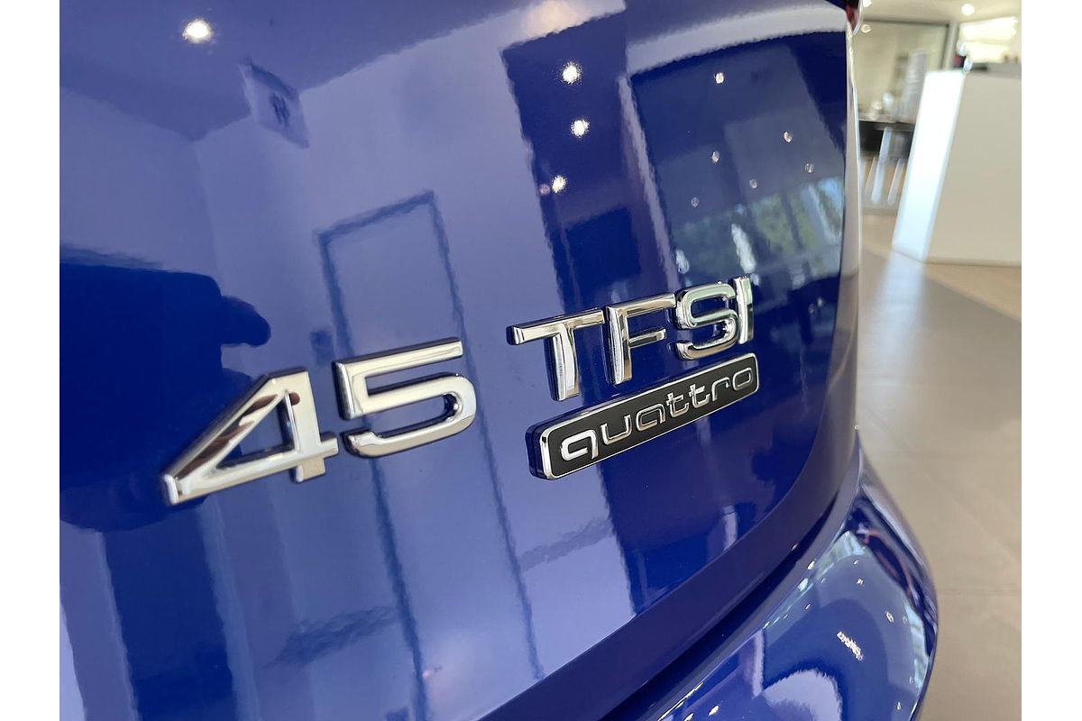 2025 Audi Q5 45 TFSI S Line FY