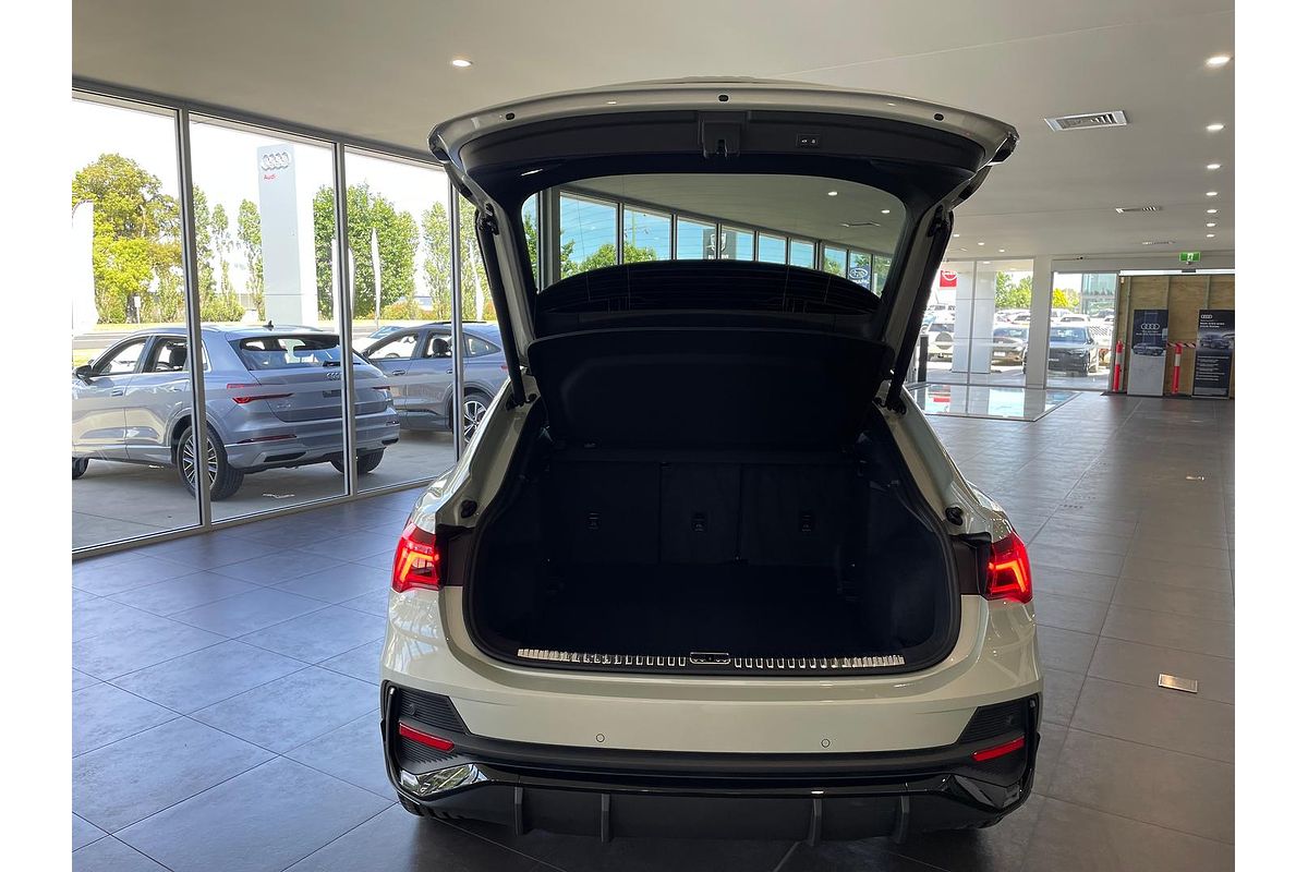 2024 Audi Q3 40 TFSI S Line F3
