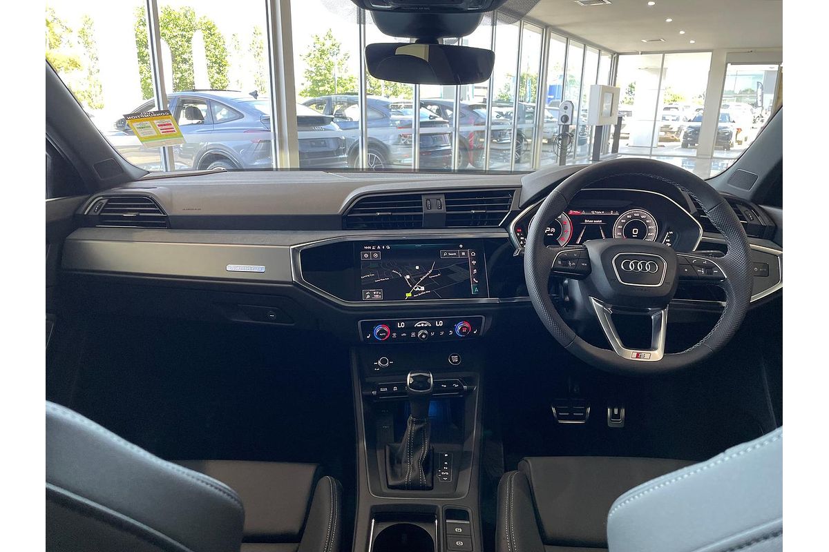 2024 Audi Q3 40 TFSI S Line F3