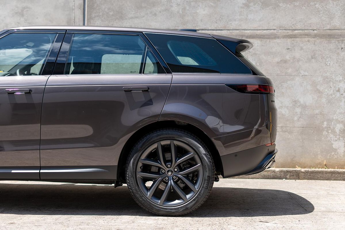 2024 Land Rover Range Rover Sport D250 SE L461