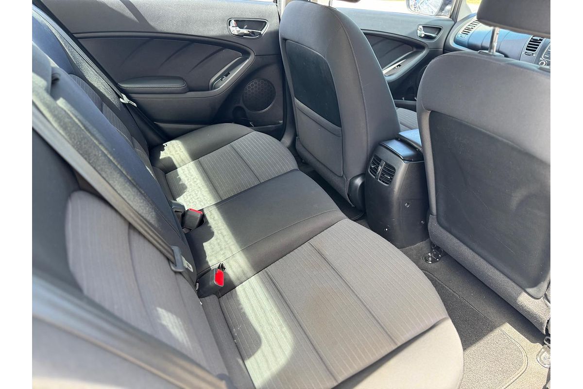 2013 Kia Cerato Si YD