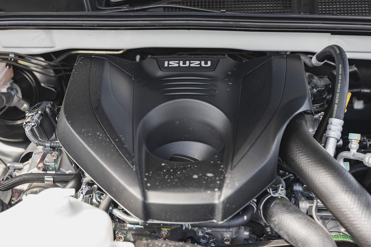 2024 Isuzu D-MAX X-TERRAIN 4X4