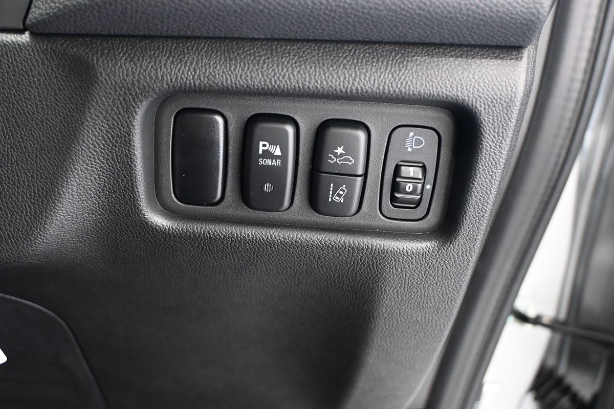 2025 Mitsubishi ASX ES XD