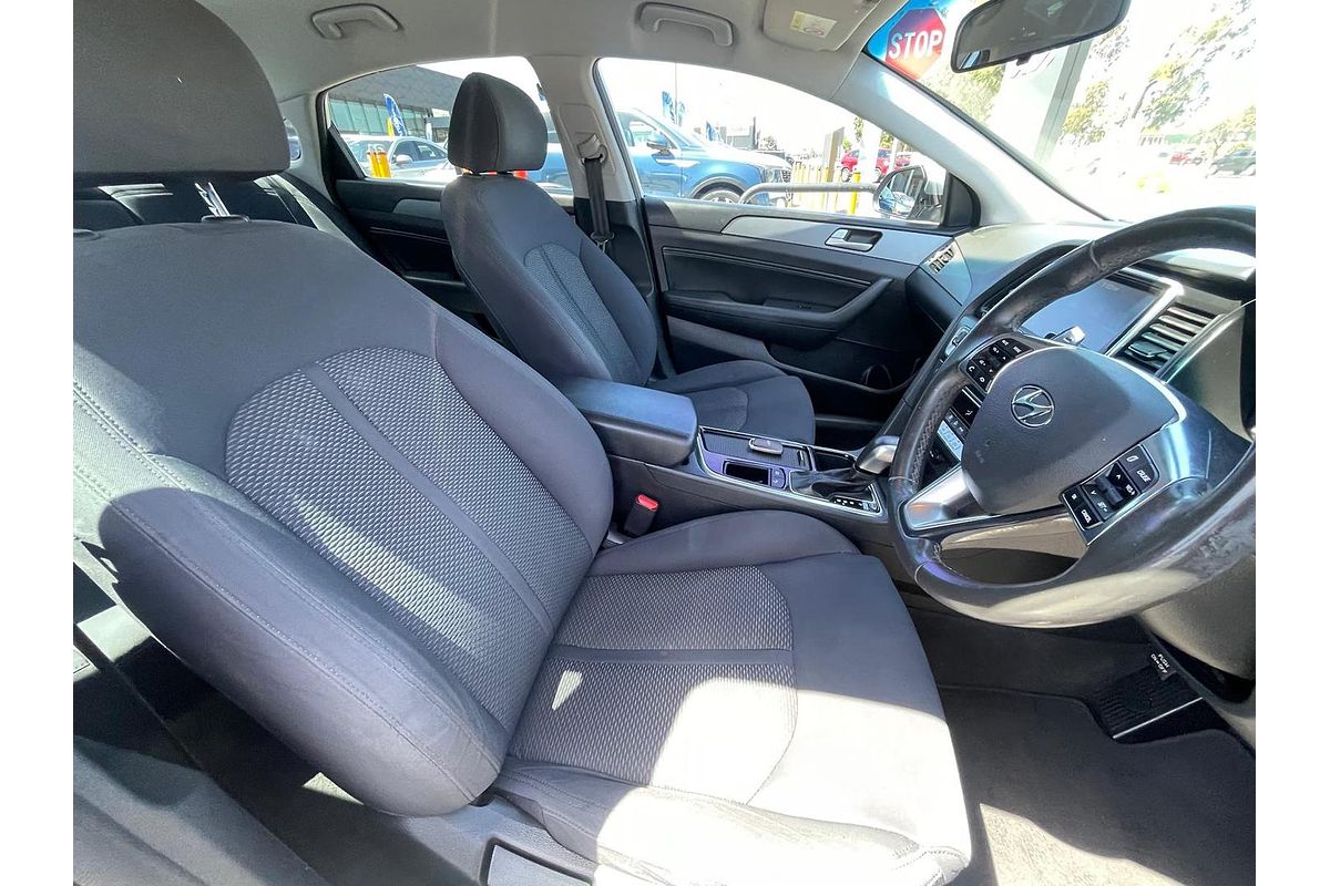2018 Hyundai Sonata Active LF4