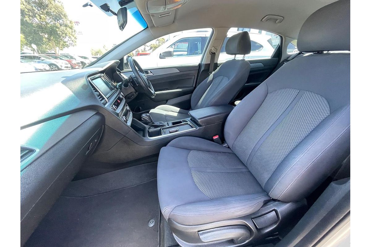 2018 Hyundai Sonata Active LF4