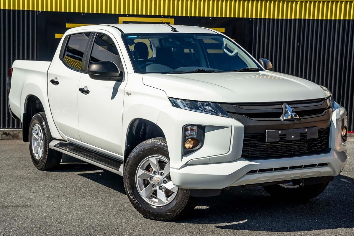 2020 Mitsubishi Triton GLX+ MR 4X4