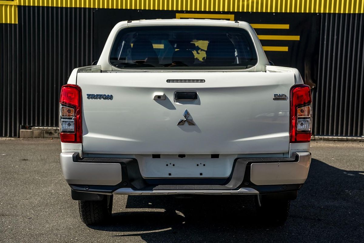 2020 Mitsubishi Triton GLX+ MR 4X4