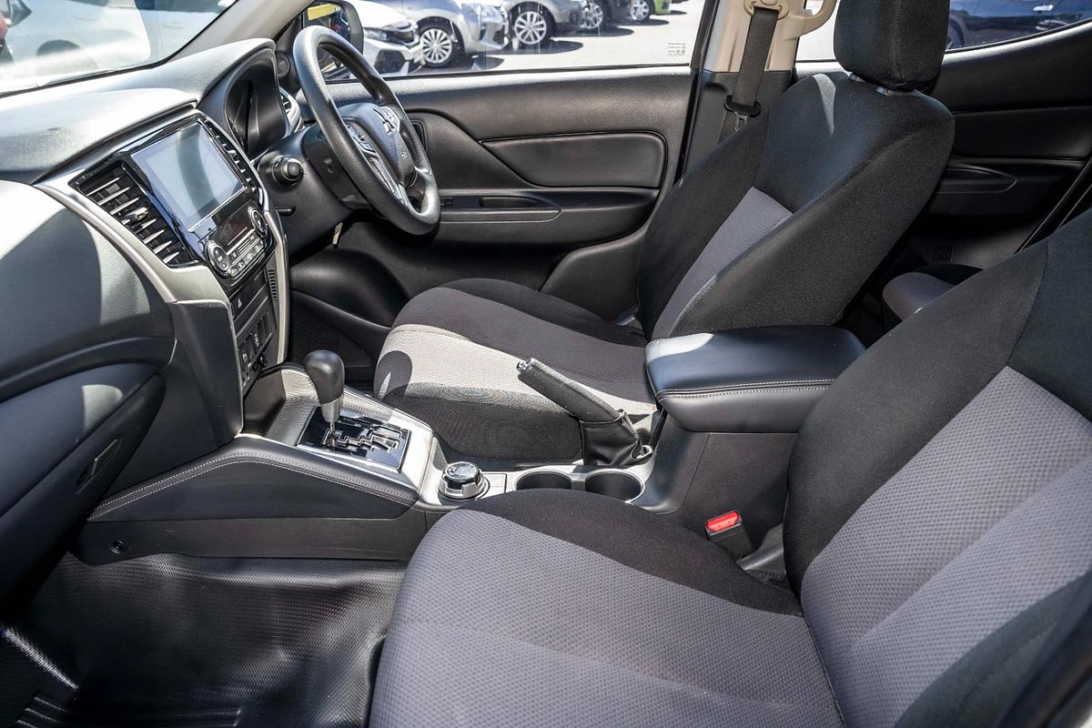 2020 Mitsubishi Triton GLX+ MR 4X4