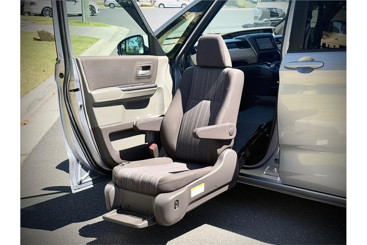 2018 Honda Freed Welcab GB5