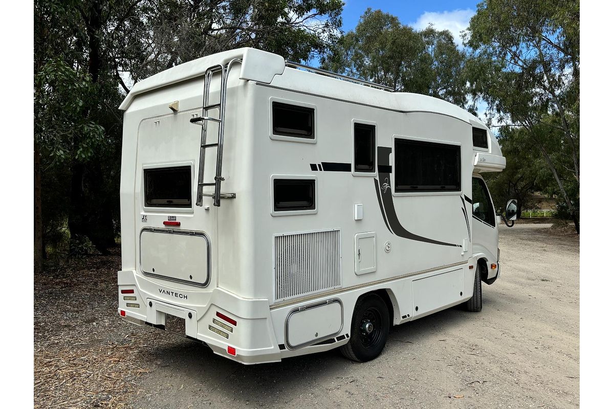 2017 Toyota Camroad 4x4 Motorhome KDY281