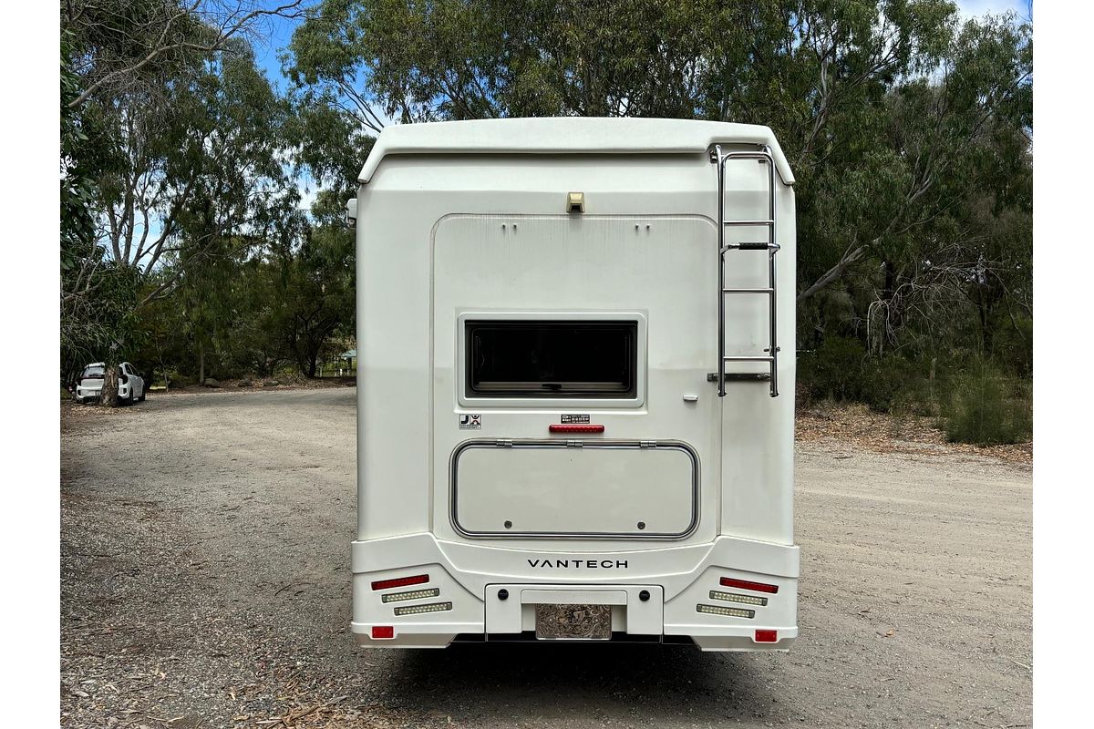 2017 Toyota Camroad 4x4 Motorhome KDY281