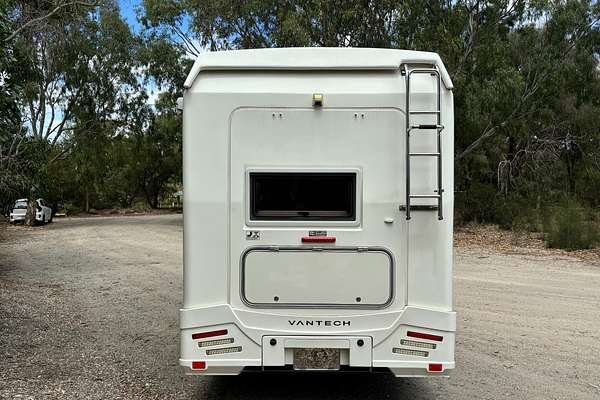 2017 Toyota Camroad 4x4 Motorhome KDY281
