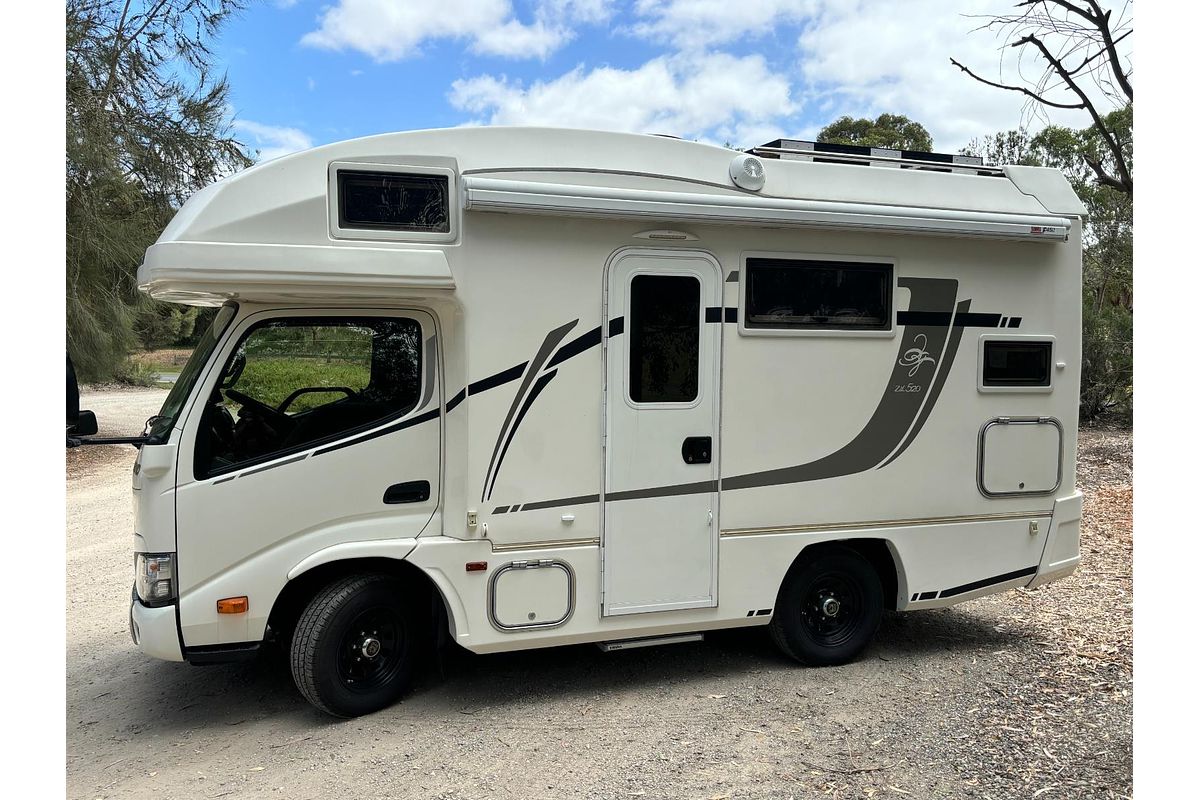 2017 Toyota Camroad 4x4 Motorhome KDY281