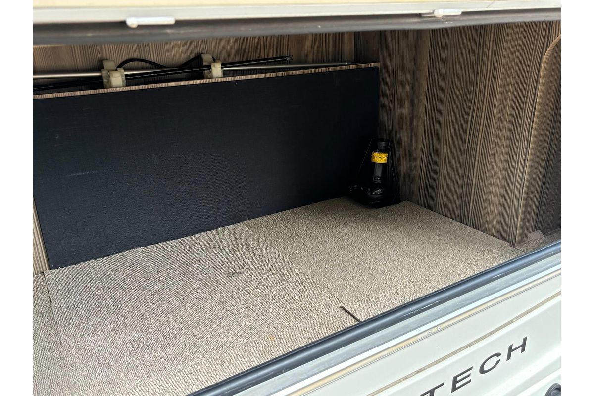 2017 Toyota Camroad 4x4 Motorhome KDY281