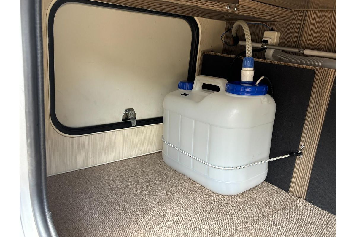 2017 Toyota Camroad 4x4 Motorhome KDY281