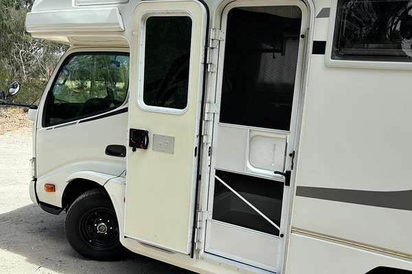2017 Toyota Camroad 4x4 Motorhome KDY281