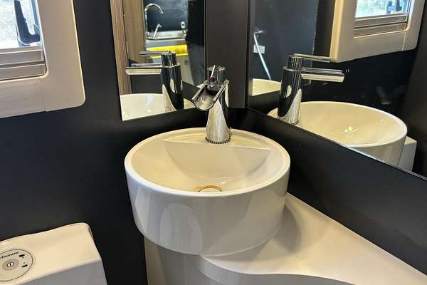 2017 Toyota Camroad 4x4 Motorhome KDY281