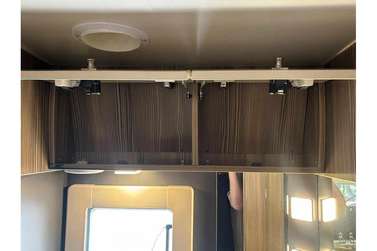 2017 Toyota Camroad 4x4 Motorhome KDY281