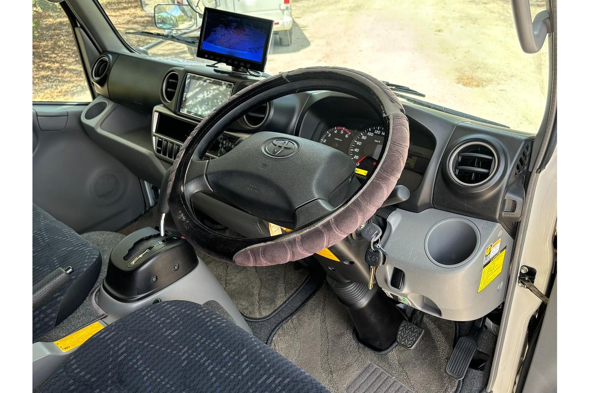 2017 Toyota Camroad 4x4 Motorhome KDY281