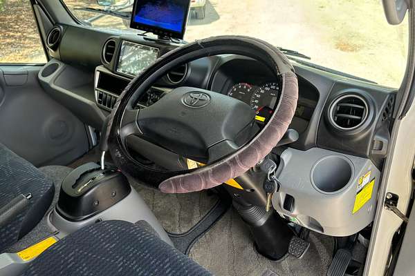 2017 Toyota Camroad 4x4 Motorhome KDY281