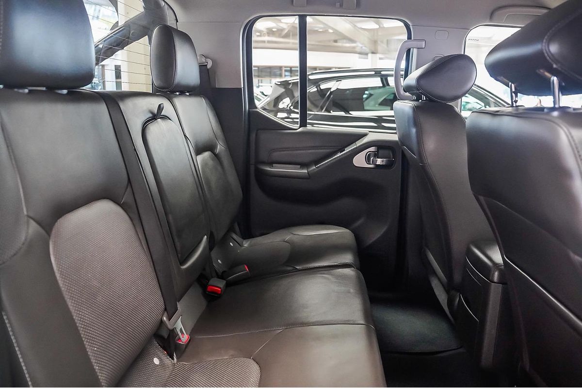2011 Nissan Navara ST-X 550 D40 4X4