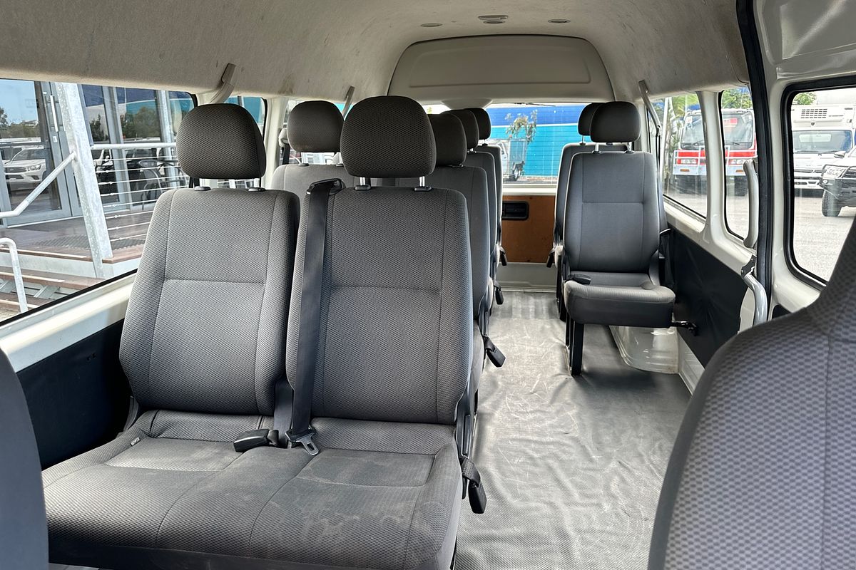 2018 Toyota Hiace Commuter KDH223R