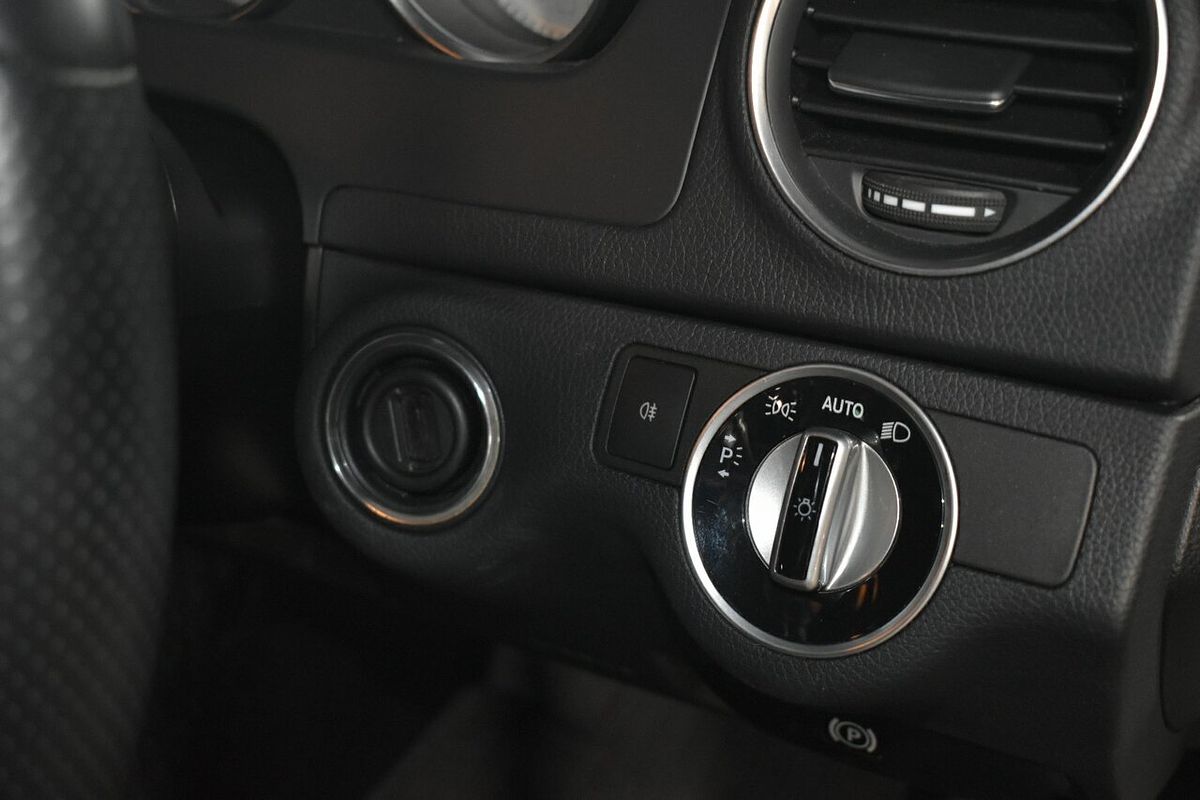 2013 Mercedes-Benz C-Class C250 Avantgarde W204