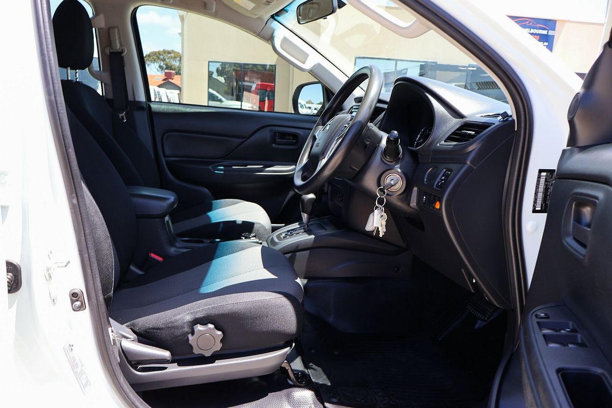 2020 Mitsubishi Triton GLX MR 4X4