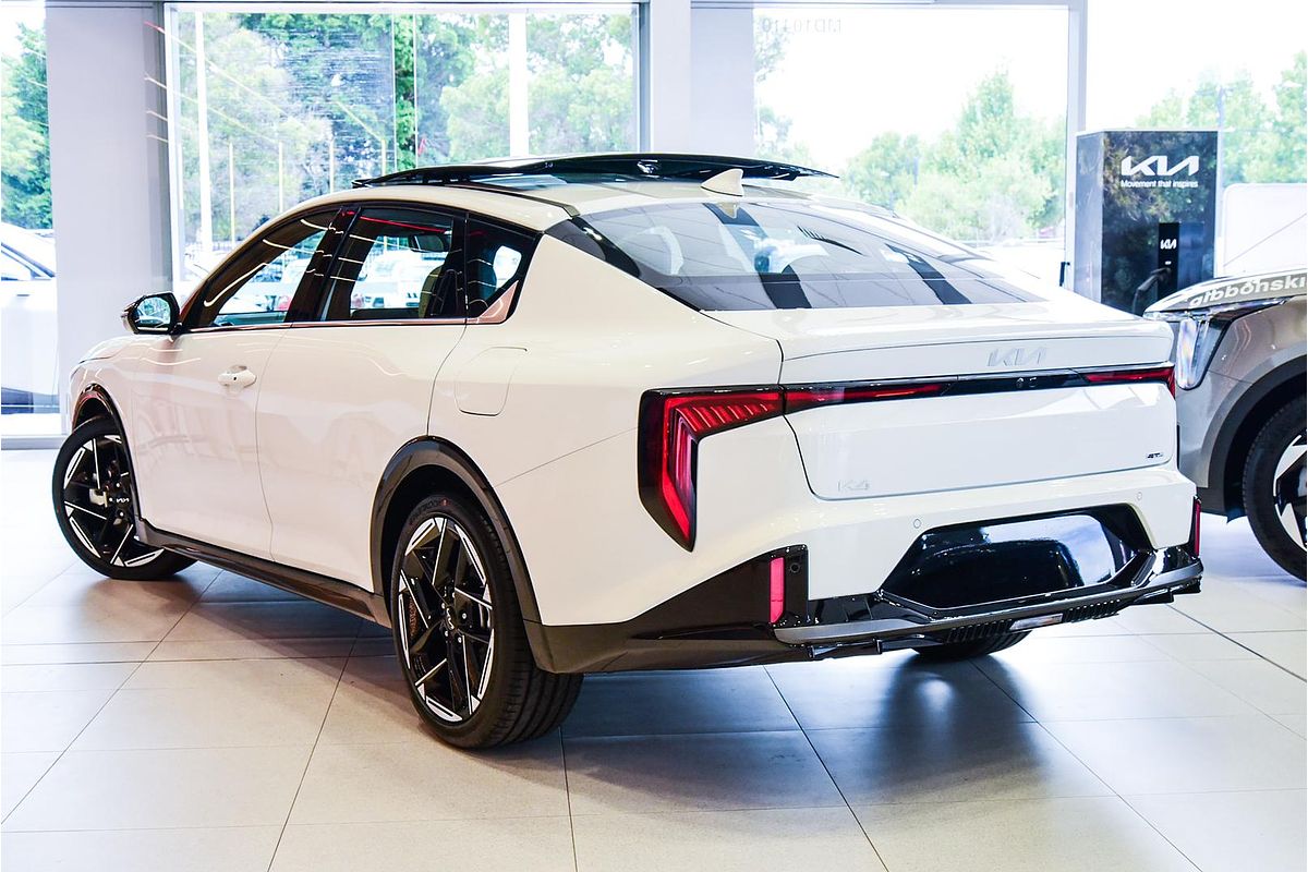 2025 Kia K4 GT-Line CL4m