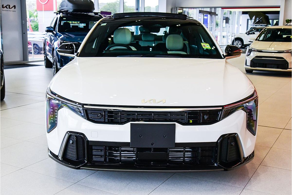 2025 Kia K4 GT-Line CL4m