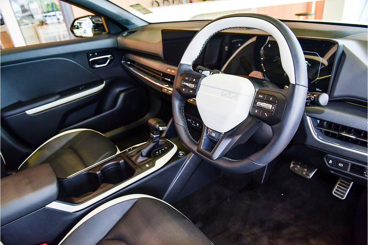 2025 Kia K4 GT-Line CL4m