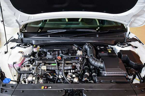 2025 Kia K4 GT-Line CL4m