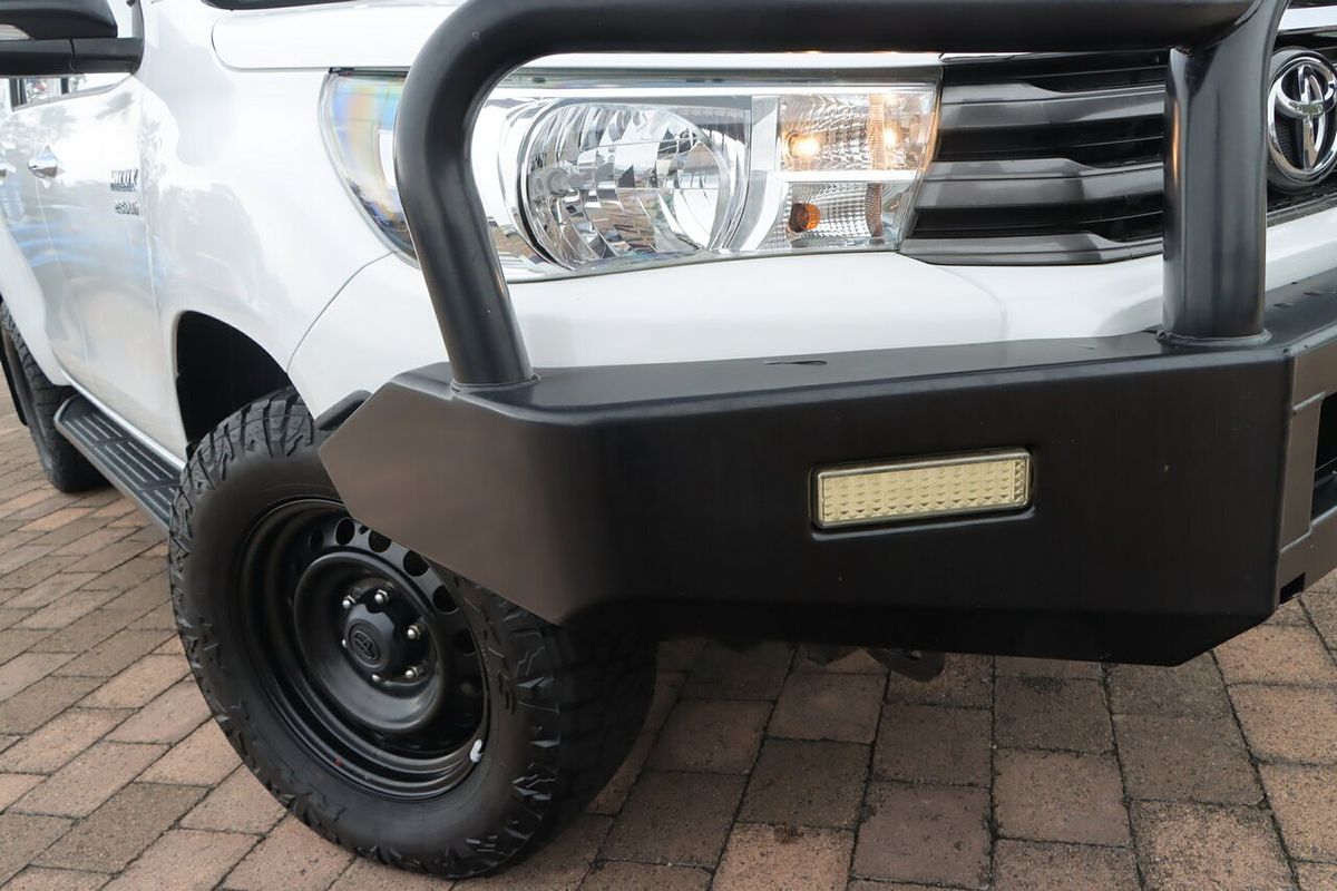 2016 Toyota Hilux SR GUN126R 4X4