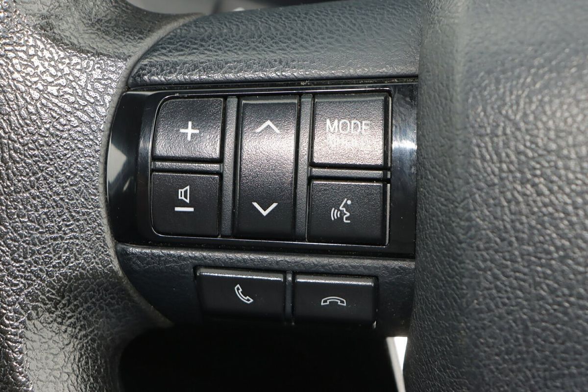 2016 Toyota Hilux SR GUN126R 4X4