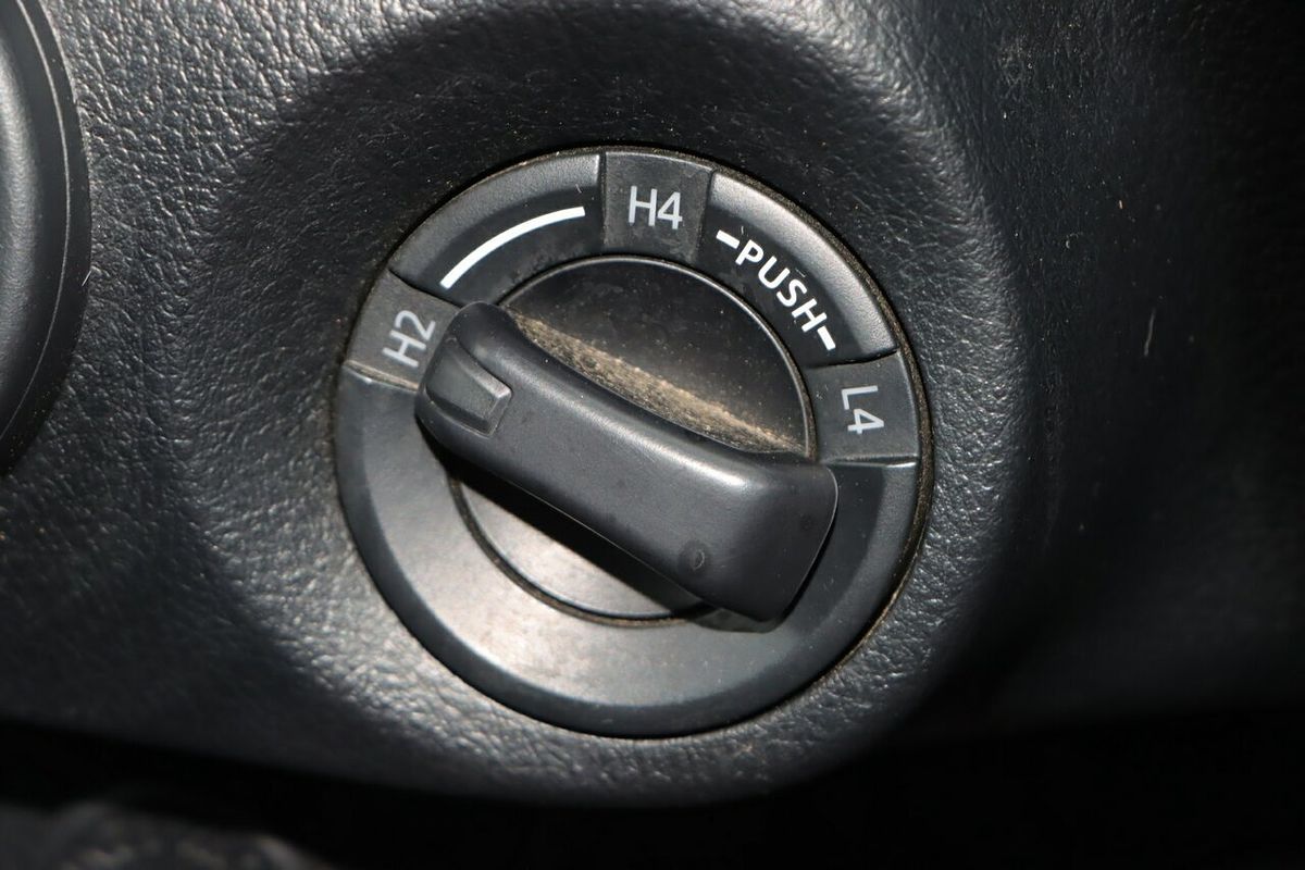 2016 Toyota Hilux SR GUN126R 4X4