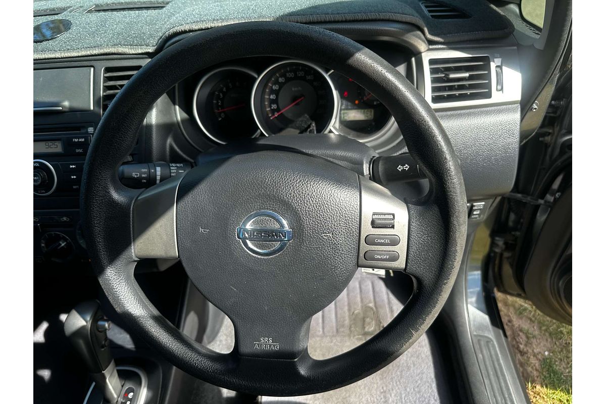 2008 Nissan Tiida ST C11
