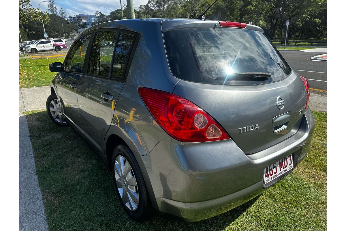 2008 Nissan Tiida ST C11