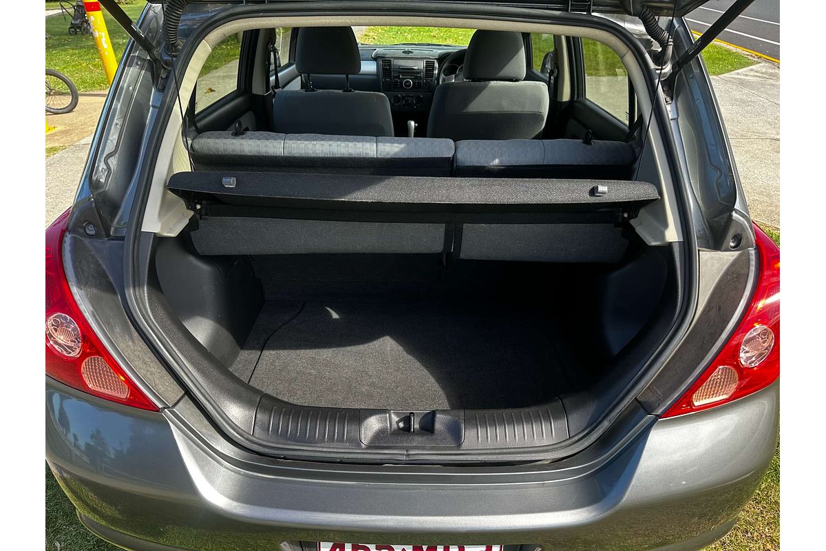 2008 Nissan Tiida ST C11