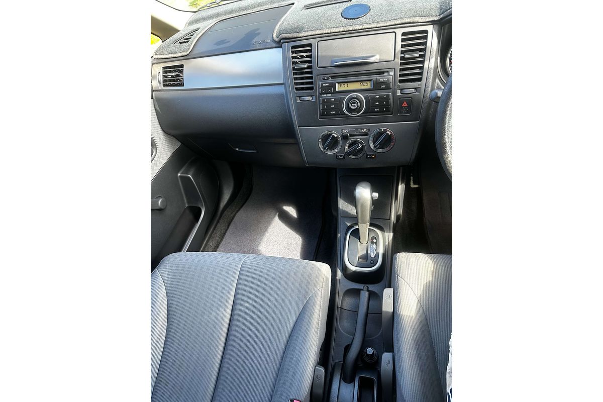 2008 Nissan Tiida ST C11